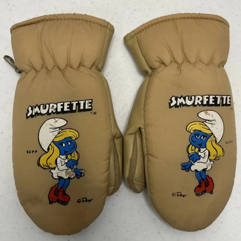 Vintage Smurfette Mittens